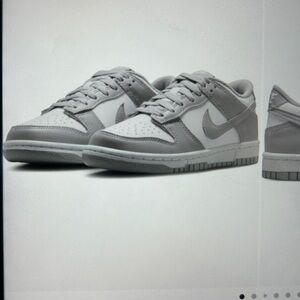 Nike Kids Dunk Low Basketball Sneaker in Grey Combo, 4.5